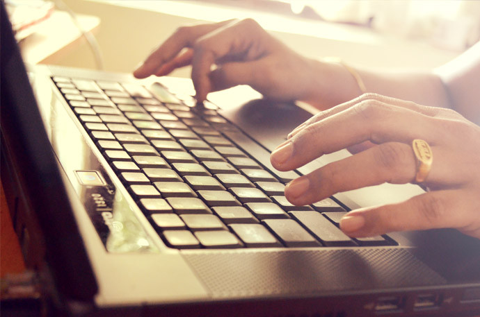 hands_laptop_free_photo